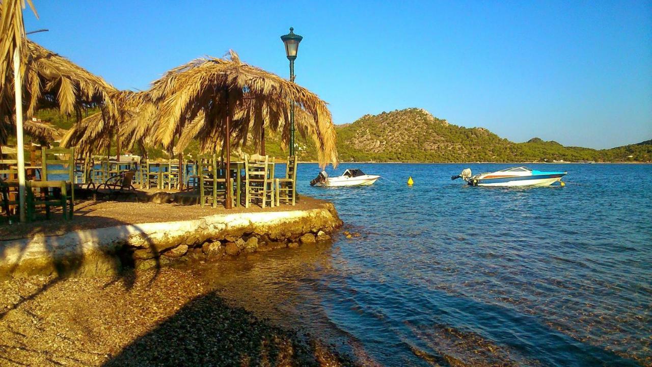 Beautiful House By The Sea,Loutraki Skaloma. 빌라 외부 사진